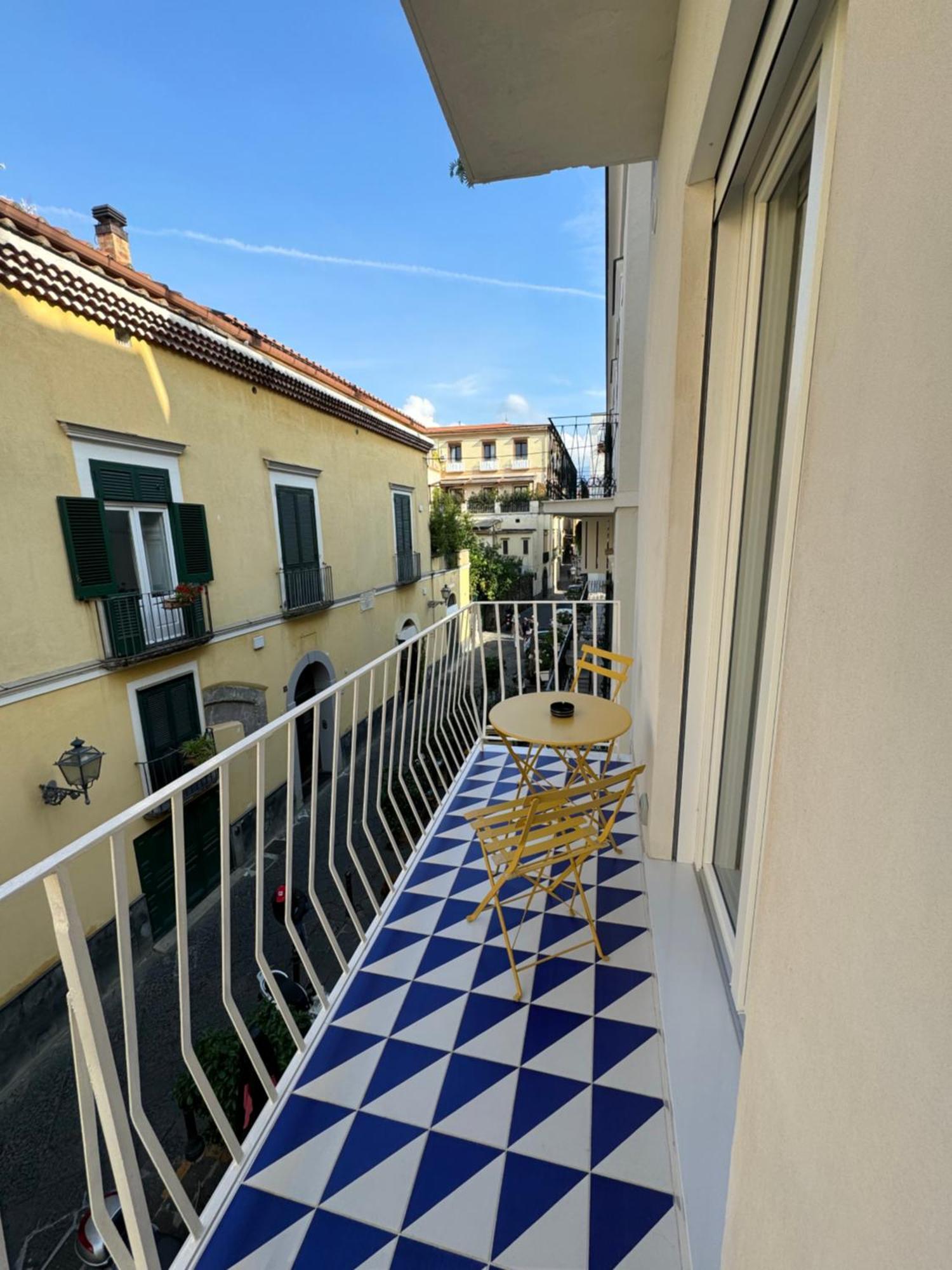 Casa Di Napoli - Sorrento Bed & Breakfast Exterior photo